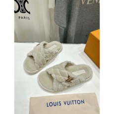 Louis Vuitton Slippers